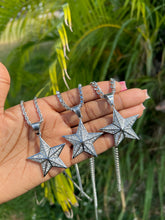 Load image into Gallery viewer, Solid Star Necklace
