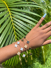 Load image into Gallery viewer, Sparkle Clover Bracelets
