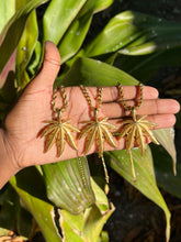 Load image into Gallery viewer, Solid Weed Necklace
