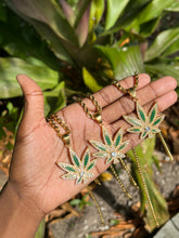 Load image into Gallery viewer, Green Studded Weed Necklace
