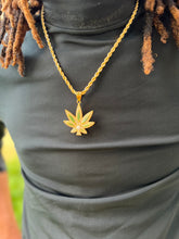 Load image into Gallery viewer, Green Studded Weed Necklace
